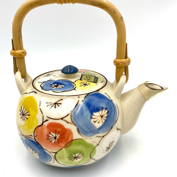 Vintage Ceramic Teapot and Two Tea Cups Floral
Colorful. - Picture 13 of 13